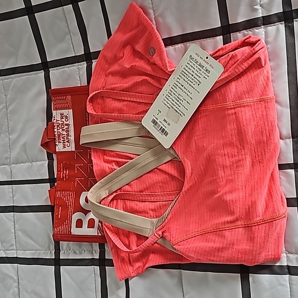 lululemon athletica Tops - NWT LULULEMON Lululemon Run For Gold CORAL Tank SIZE 2